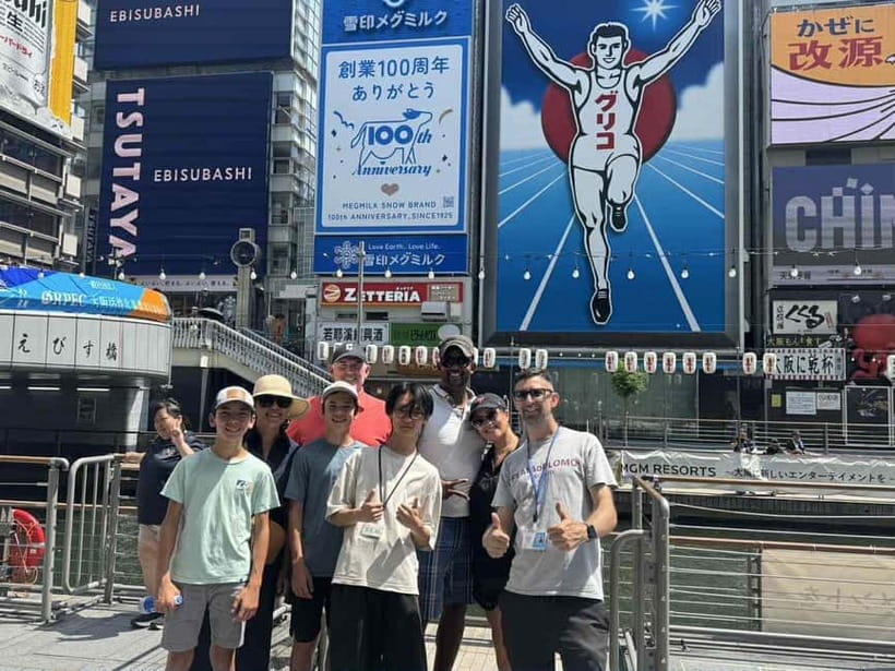 Osaka: Castle, Tea Ceremony, Calligraphy, and Samurai Armor! - Osaka Castle and the city’s power center