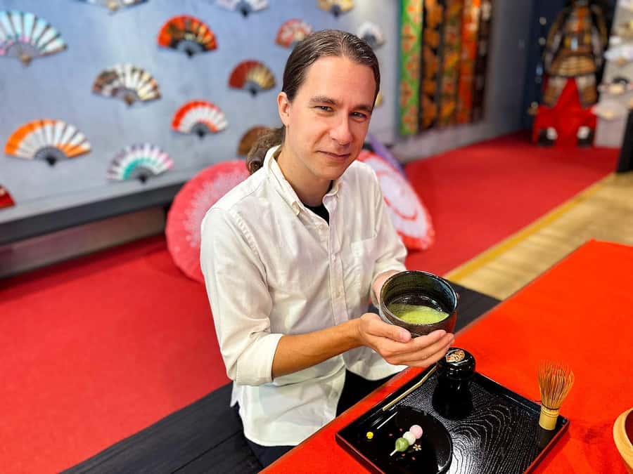 Osaka: Maki-e lacquer Painting and Matcha Experience - What happens at Osaka Bunkakan Tempozan