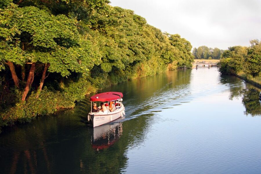 Oxford: Sightseeing River Cruise with Afternoon Tea - Key points at a glance