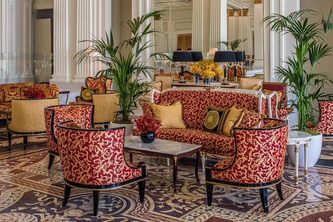 Palazzo Versace Dubai Afternoon Tea - What arrives on the afternoon tea stand