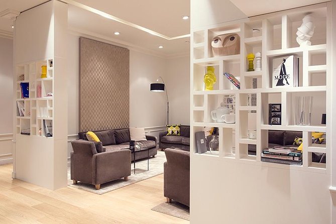 Paris VIP Shopping Experience-Lounge Access, Tea time & Transfer - Group size, timing, and practical planning