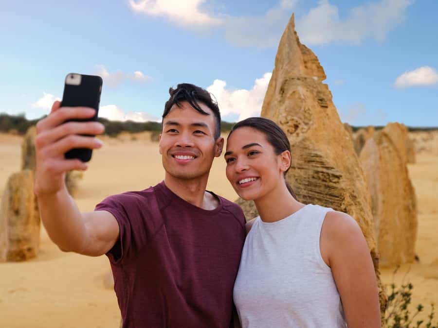 Perth: Pinnacles Desert Lobster Tour with Morning Tea - The coach ride and guide commentary