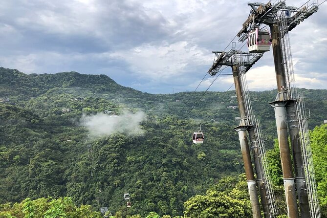 Pinglin Tea Culture & Maokong Day Tour from Taipei - Lunch and free time in Maokong