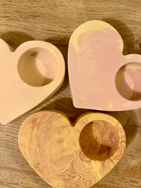 Prague: Craft your unique tea-candle holder set - What the studio atmosphere adds