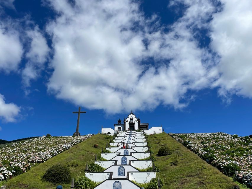 Privat van tour Furnas valley, Gorreana tea – islands gems - Santa Iria and the road to Gorreana