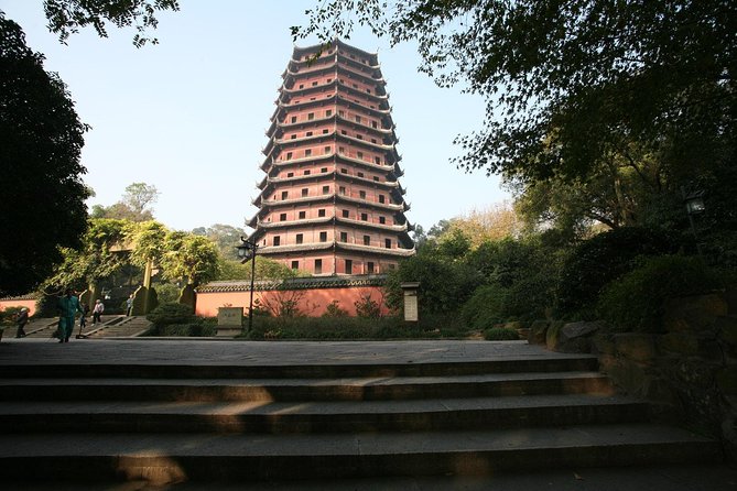 Private Hangzhou Day Tour to West Lake, Lingyin Temple, Tea Village, Old Pagoda - Should you book it?