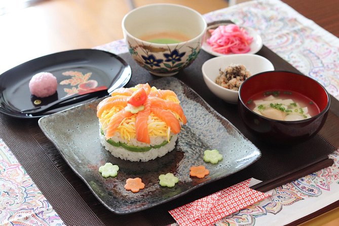 Private Kyoto Sushi Cooking Class & Tea Ceremony with Emika - The optional supermarket and produce walk