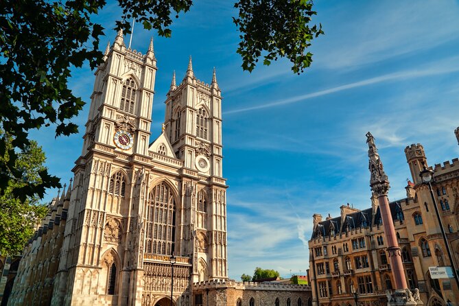 Royal London Tour with Afternoon Tea at The Rubens at the Palace - Westminster Abbey and the heart of Parliament