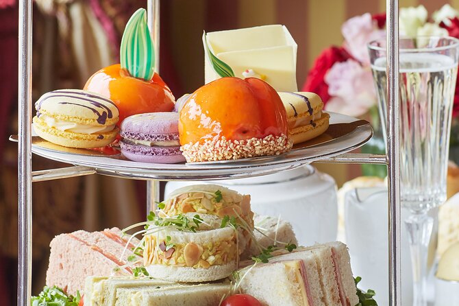 Royal London Tour with Afternoon Tea at The Rubens at the Palace - Is $175.14 good value?