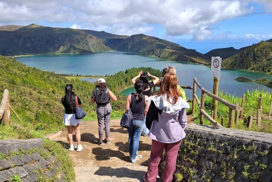 São Miguel: 2-Day Island Tour, Tea & Pineapple Plantation - Why two days works well on São Miguel
