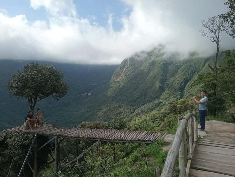 Sapa to Waterfall, Green Tea Farm with motorbike driver - Silver Waterfall: a strong opening stop