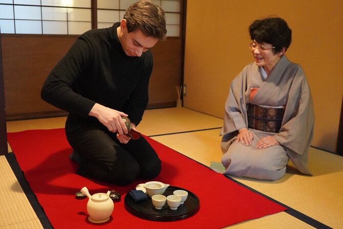 Sencha-do the Japanese Tea Ceremony Workshop in Kyoto - Entering the Higashi Abe school near Kitano