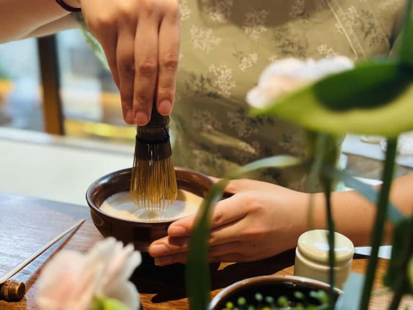 Shanghai: Chinese Tea Ceremony Experience - Comparing China’s Three Tea Classes
