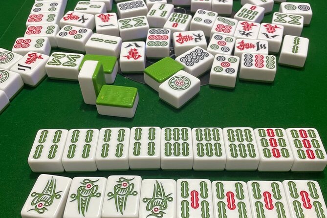 Shanghai Mahjong Experience in Local Tea Bar - First lesson: the tiles, rules, and rhythm