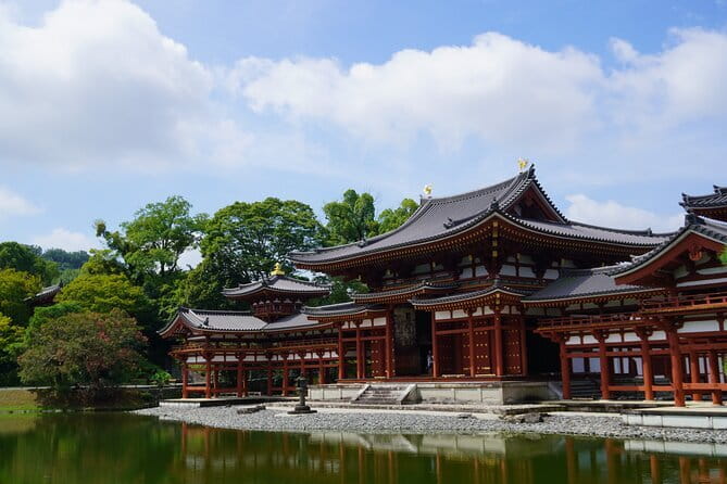 Slow Cycling Tour at Uji's Matcha Green Tea Fields and Heritage - Uji Shrine and Ujigami Shrine