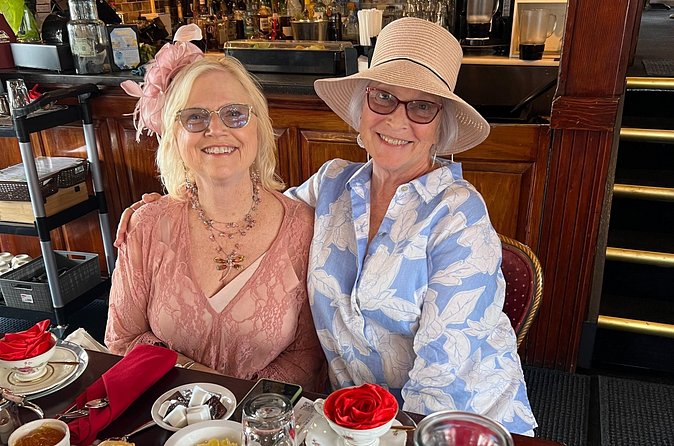 St. Johns River High-Tea Cruise Tour in Sanford - Who will get the most from the $48 price