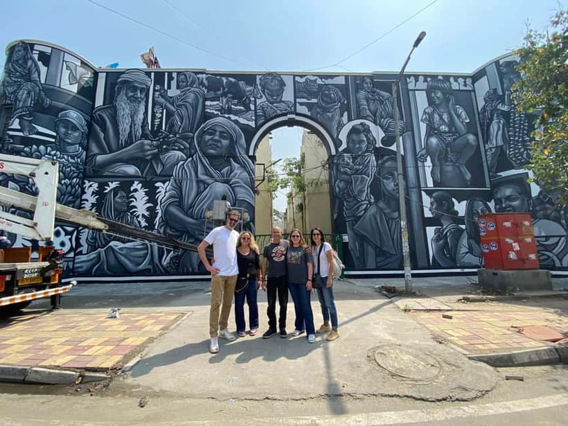 Street Art Walk with Chai & Snack - Meeting at Gupt Dwar