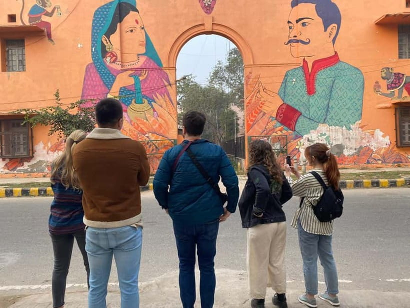Street Art Walk with Chai & Snack - Timing, Comfort, and Access