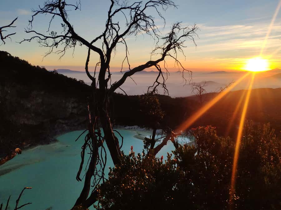 Sunrise Sunan Ibu,Kawah Putih,Volcano,Tea factory,Hot spring - Why the sunrise start matters at Sunan Ibu