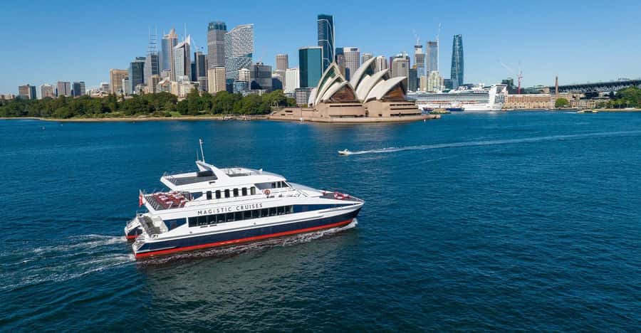 Sydney: Devonshire Tea Harbour Cruise with Live Commentary - Fort Denison and Luna Park