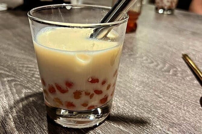 Taipei Fresh Market Tour and Colorful Bubble Tea Making - Fruits, vegetables, tea, and fish balls