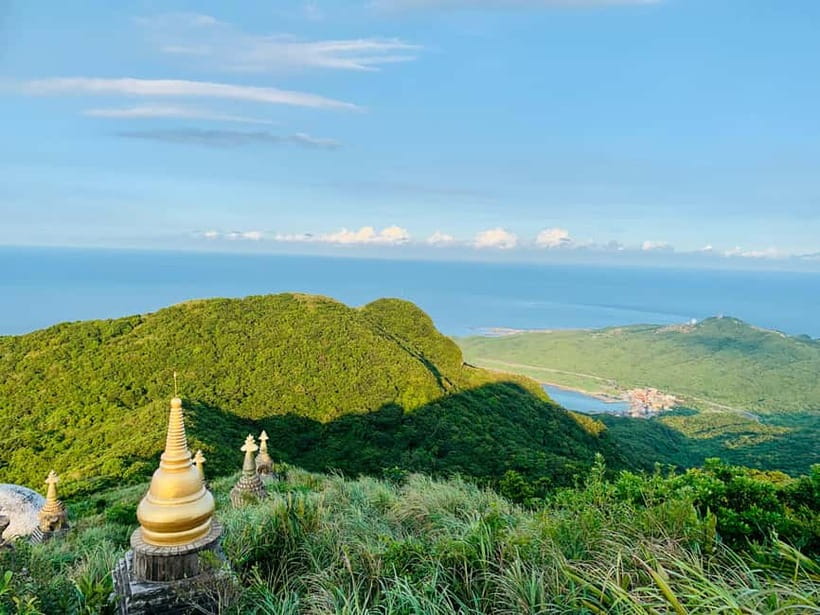 Taipei Private Spiritual Tour with Afternoon Tea & Cycling - Who should book this private day