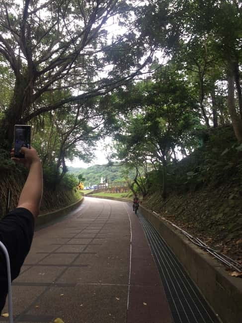 Taipei Private Spiritual Tour with Afternoon Tea & Cycling - FAQ