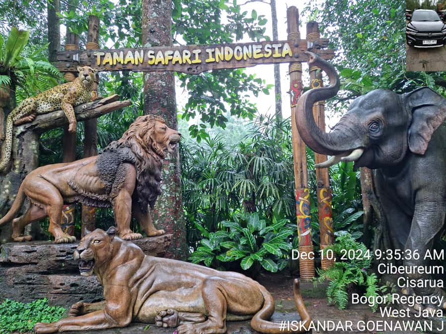 Taman Safari and Tea Plantation Tour at Puncak - The waterfall makes a simple photo stop