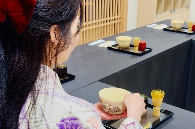 Tea and Calligraphy Session at a Table in Osaka - What the staff add to the experience