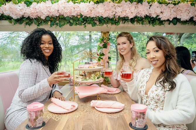 Tea Around Town Austin: Elegant Tea Bus Tour and Treats - The Texas Capitol sets the tone