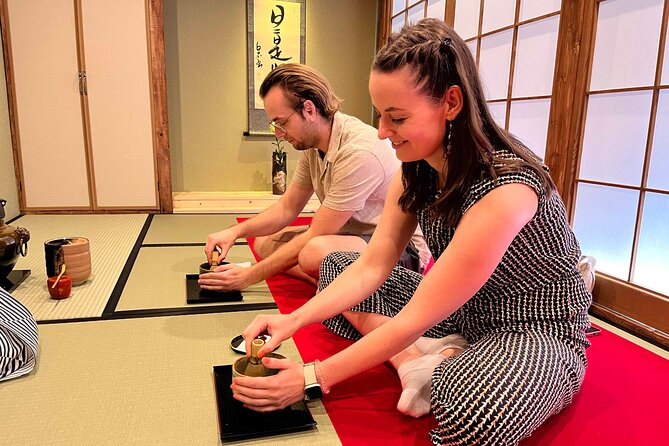 Tea Ceremony Experience in Osaka Doutonbori - What happens during the 45-minute class