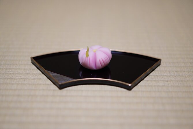 Tea Ceremony Workshop in Tokyo by the Experienced Instrucor - Japanese sweets and several kinds of tea