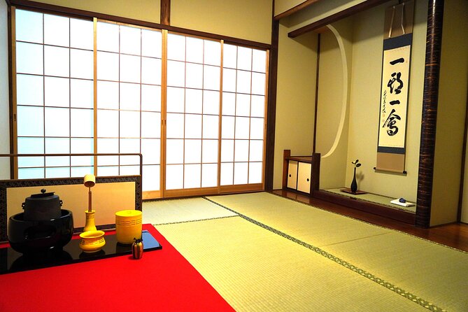 Tea Ceremony Workshop in Tokyo by the Experienced Instrucor - What the small setting changes