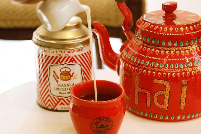 Tea Tasting Session at India's oldest tea boutique : Sancha Tea Boutique - The first cups: Darjeeling, Assam, and Sikkim