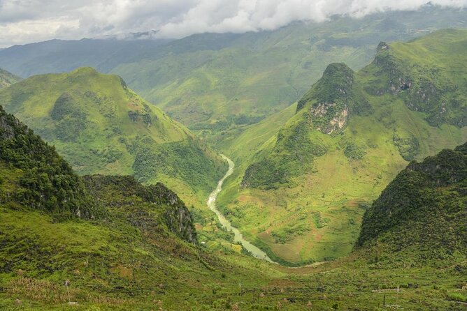 Tea Tour and Ha Giang Loop 4D/3N on Motorbikes - Key points at a glance