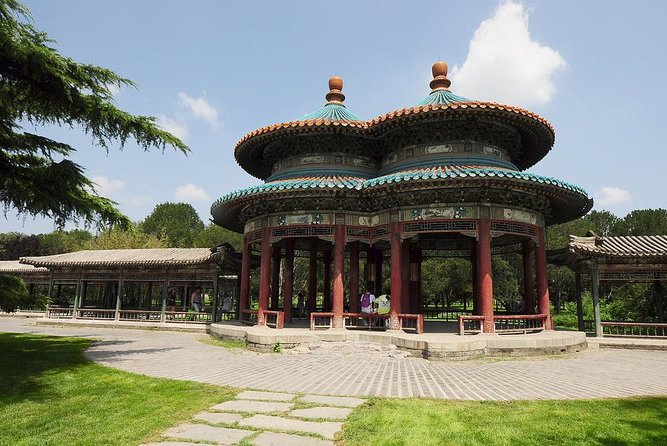 Temple of Heaven Private Tour and Tea Tasting at Maliandao Tea Street - What the private vehicle adds