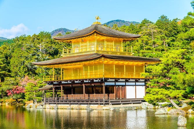 The Way of Tea: Kyoto Crafts, Hidden Temples & Wabi-Sabi Walk - A quiet temple and garden between the streets