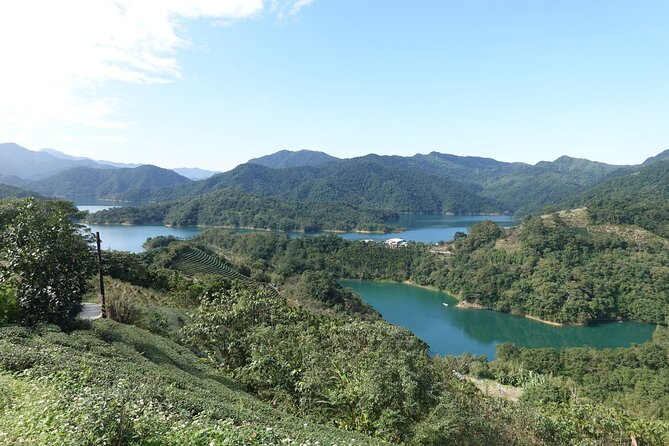 Thousand Island Lake and Pinglin Tea Plantation from Taipei - Bagua Tea Garden above the reservoir