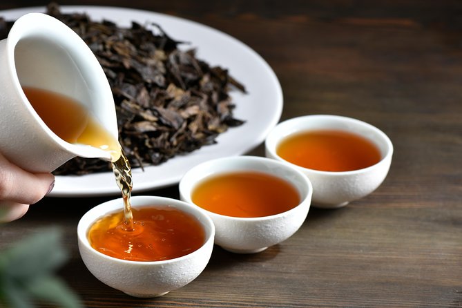 Three-Hour Private Chengdu Tea Wholesale Market Tour - The role of guide Jerry