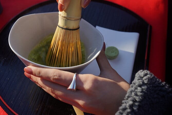 Tokyo Cherry Blossom Matcha Experience in Yoyogi Park (Shibuya) - Wagashi sweets and the hospitality lesson
