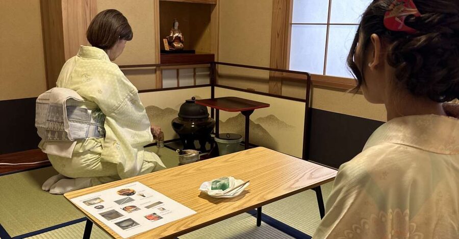 Tokyo:Genuine Tea Ceremony, Kimono Dressing, and Photography - Key details at a glance