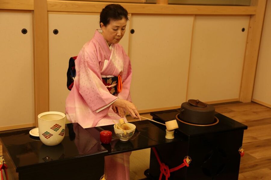 Tokyo: Practicing Zen with a Japanese Tea Ceremony - A gentle introduction to Zen through tea