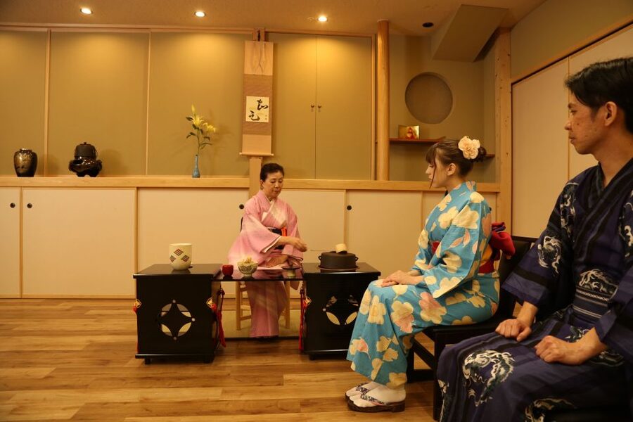 Tokyo: Practicing Zen with a Japanese Tea Ceremony - Matcha and the traditional sweet