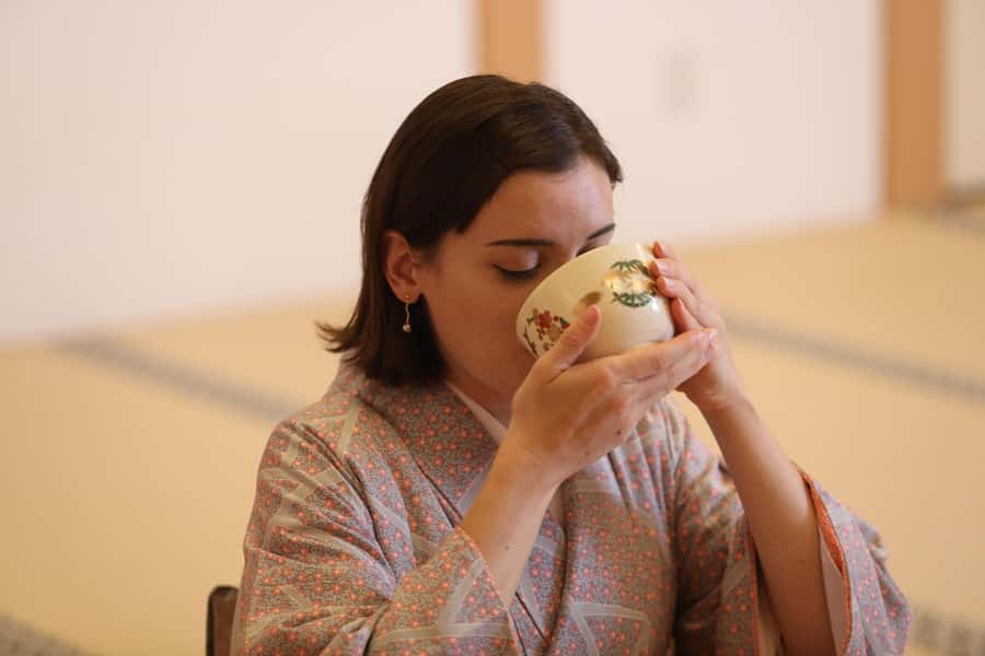 Tokyo: Private Japanese Traditional Tea Ceremony - Learning the utensils and etiquette before the tea