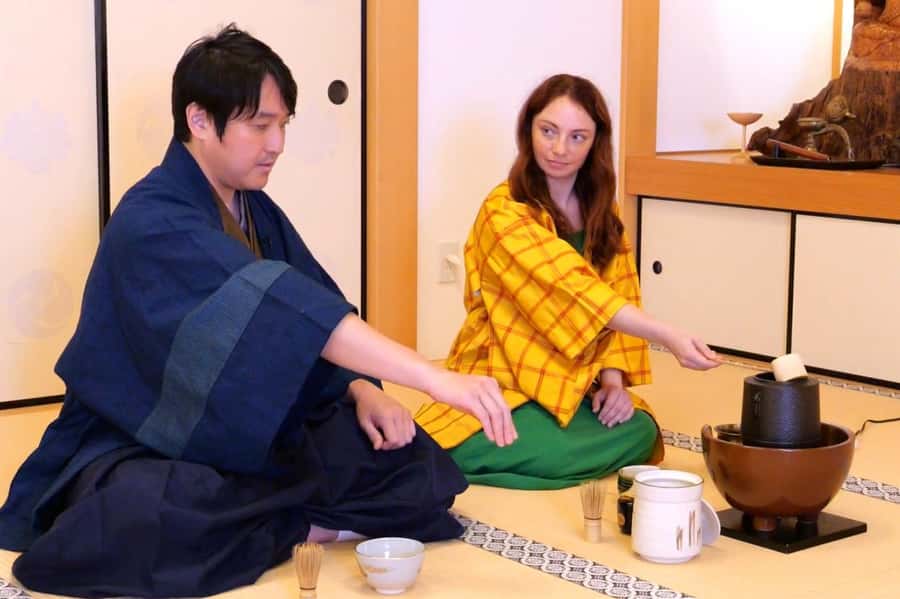 Tokyo: Private Japanese Traditional Tea Ceremony - Preparing matcha instead of only watching