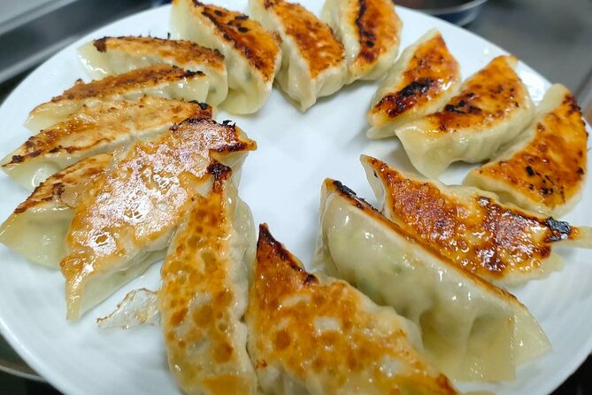 Tokyo Small-Group Ramen, Gyoza & Matcha Class with a Pro Chef - Making miso ramen for dinner