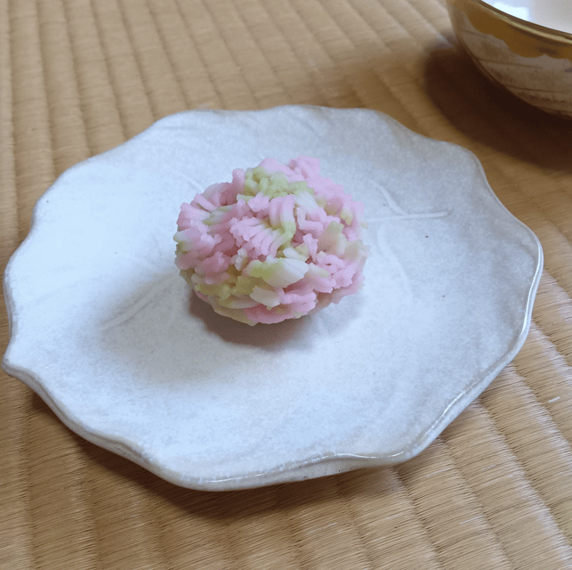 Tokyo: Tea Ceremony Experience in a small tea room - What the small room adds