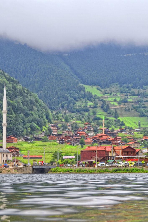 Trabzon: Uzungöl Private Tour & Explore The Nature & Tea - Bayraktepe gives you the first Uzungöl view