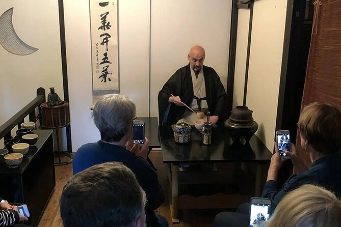 Traditional Tea Ceremony in Kyoto - A small townhouse, a larger group, and the atmosphere