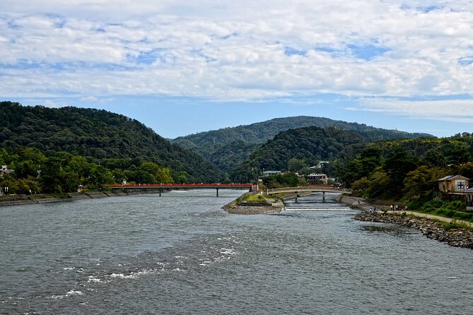 Uji Tea Ceremony and UNESCO Heritage Walking Tour - Guide quality and group size